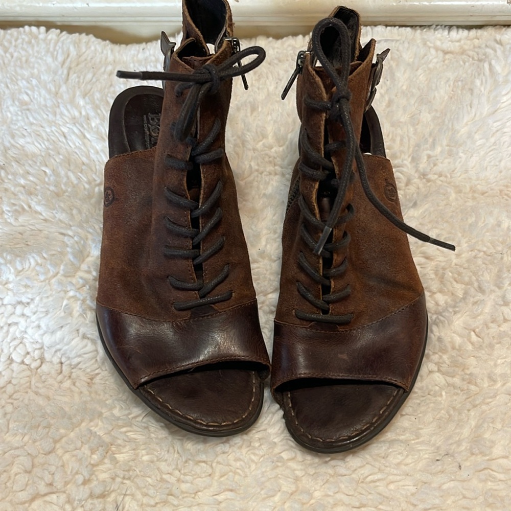 NWT-Born brown shoe, size 8, purchased at Nordstrom Rack, tags still inside